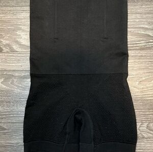 Hey Girl High Waisted Body Shorts Shapewear Tummy Control  NWOT Size XXS